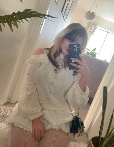 Aretteepls xxx model images