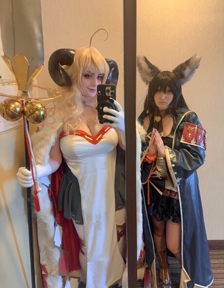 Aretteepls hot pornstar photo