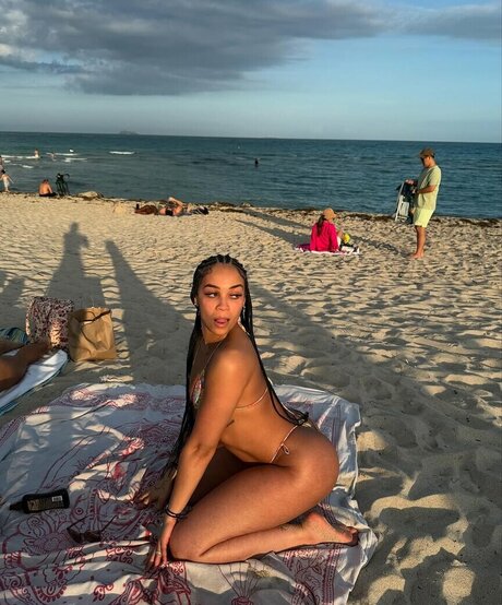 Jennywithad pornographic actress image