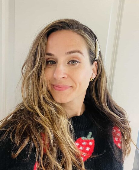 BellaSuede naked model gallery