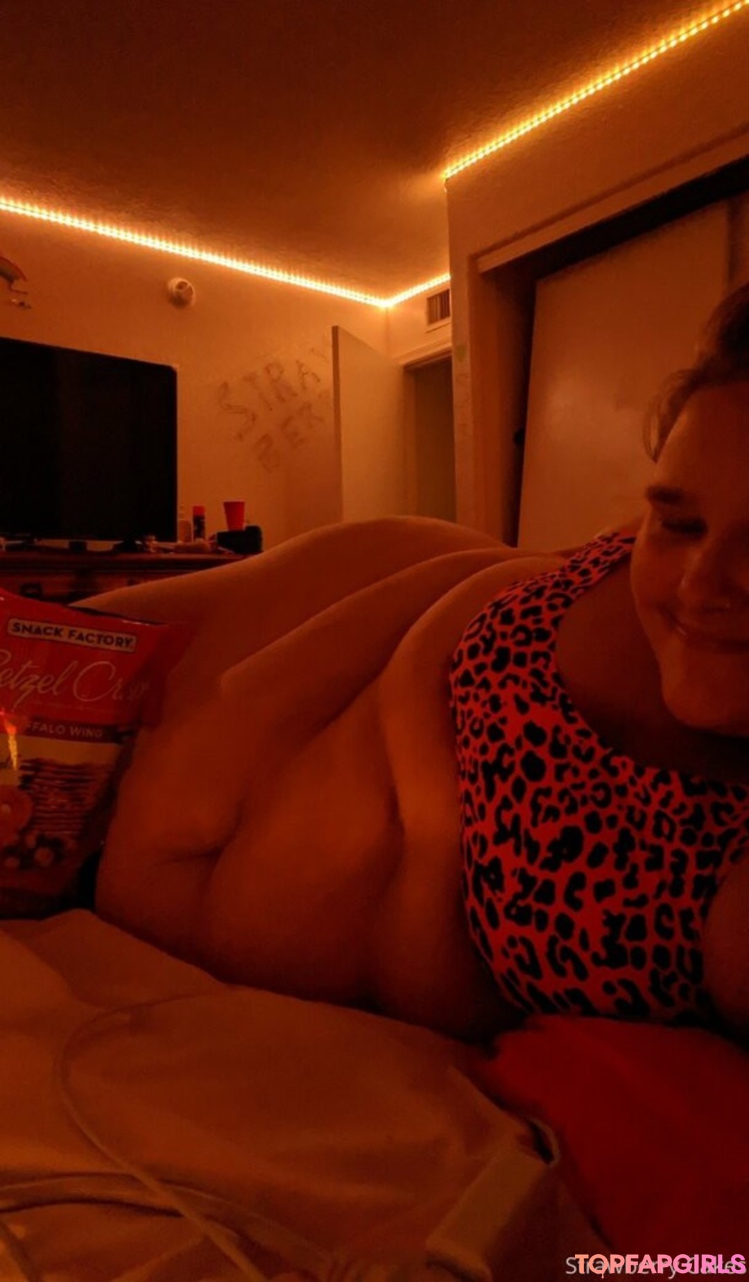 strawberry cakes nudes pornstar picture