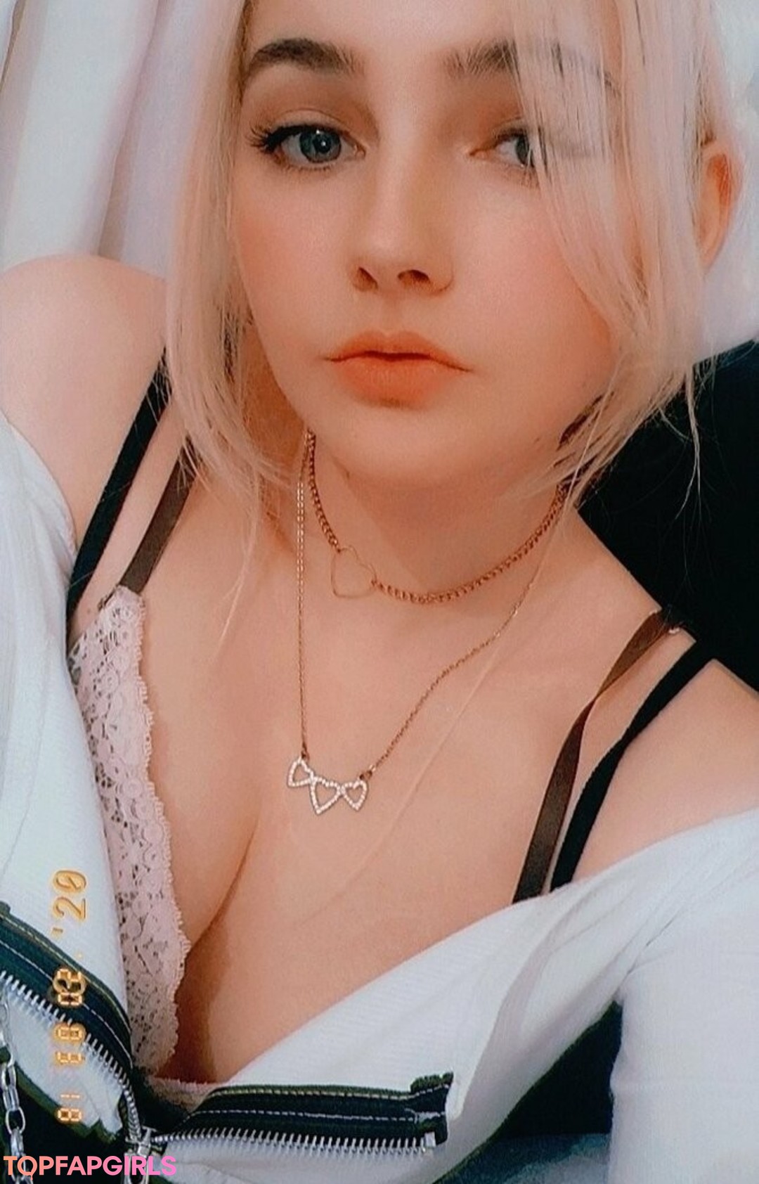 Bubblekittea model top pic