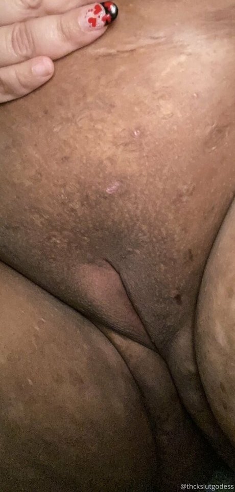 thckslutgoddess pornstar nude img