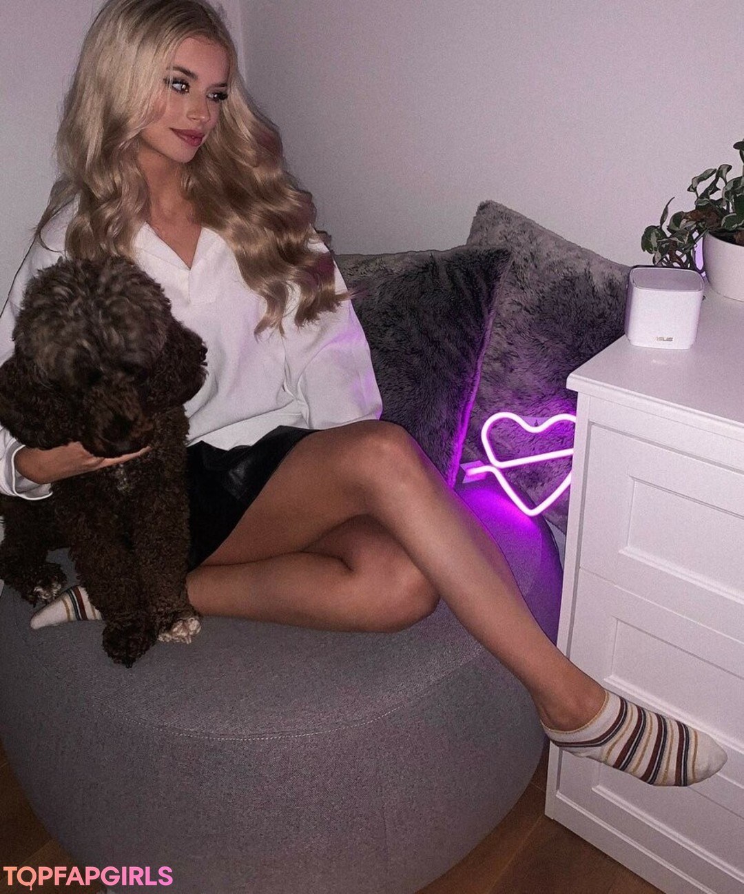 bimbo onlyfans pornographic photos