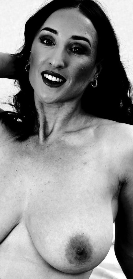 latina teen pussy onlyfans art nude images