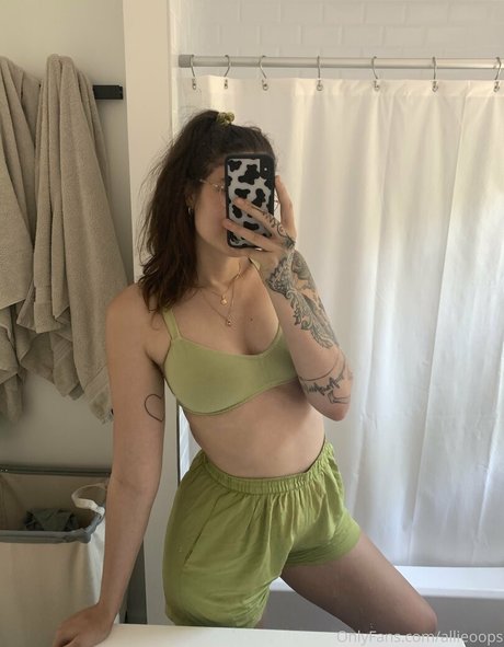 allieoops model art pics