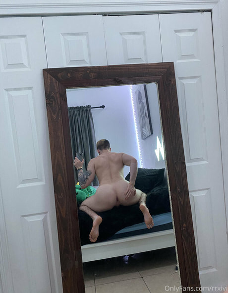 rrxivi nude actress gallery