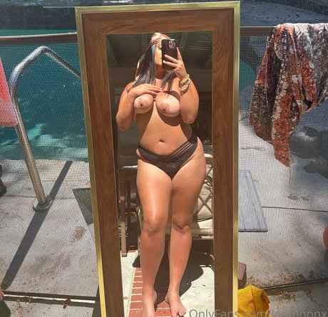 mamacitvizzy nudes actress gallery