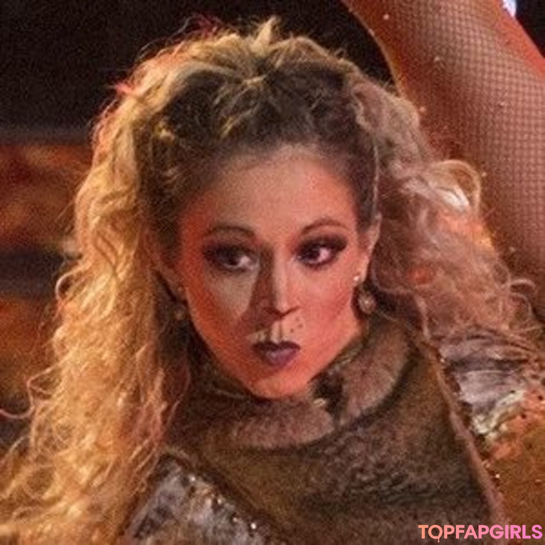 Lindsey Stirling nice model galleries