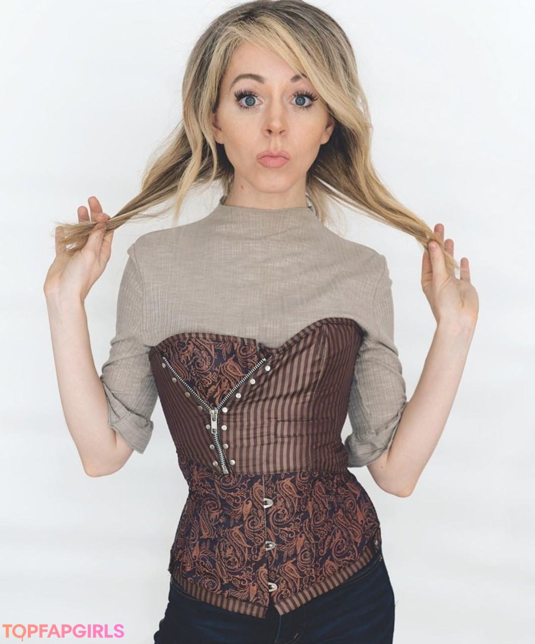 Lindsey Stirling best actress pictures