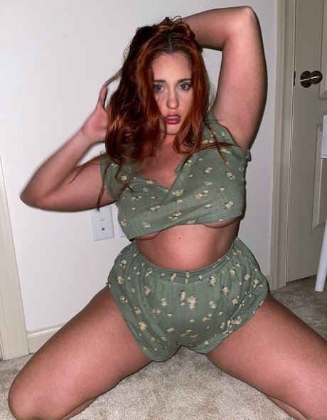 thatoneredhead0153 sexy star gallery