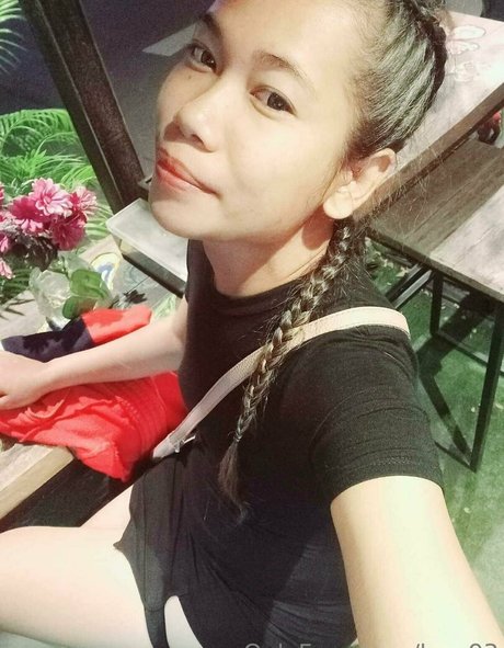 skinny brunette onlyfans hot porn photo