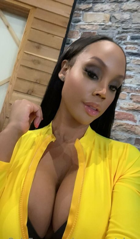 msaugustskye exclusive model gallery