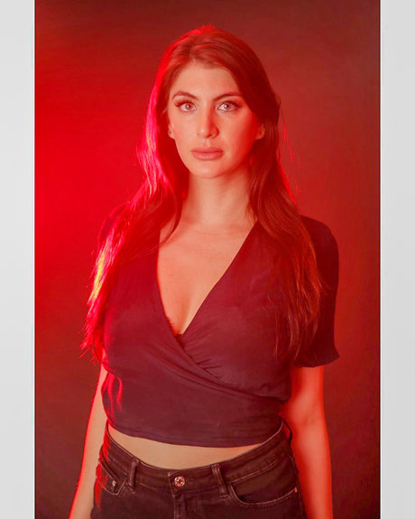 Ariana Basseri nude pornstar pictures