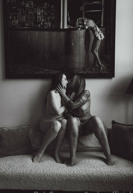 chicks onlyfans naked pictures