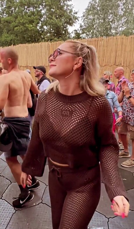 fat shemale onlyfans top photo