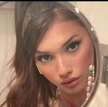 Chanel Margaux model high quality picture