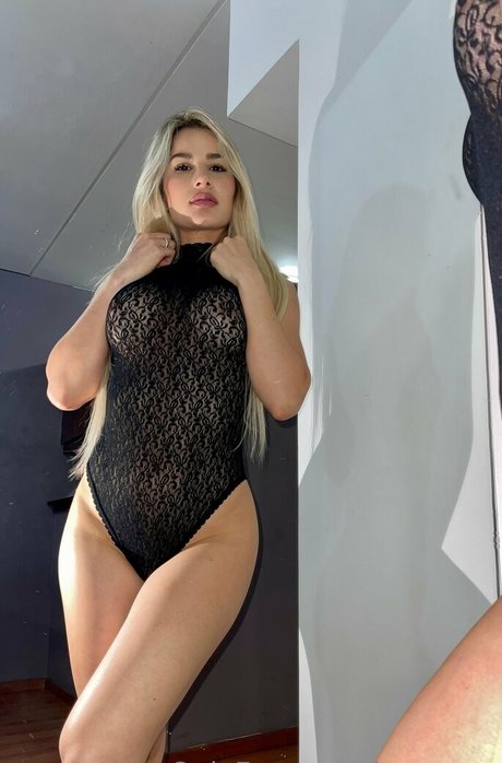 genesyp sexy actress pic