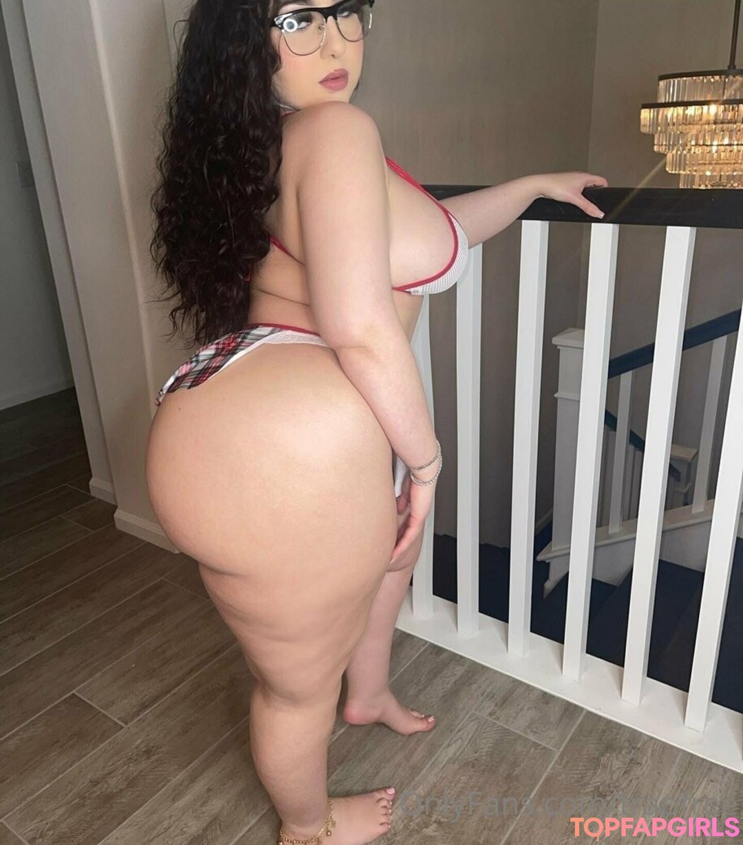 beautiful ladyboy onlyfans sexy images