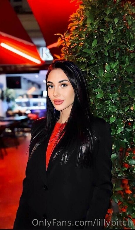 lillybitch hot pornstar pics