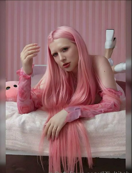 lillybitch porn actress picture