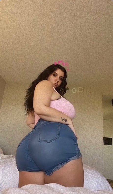 busty onlyfans beautiful gallery