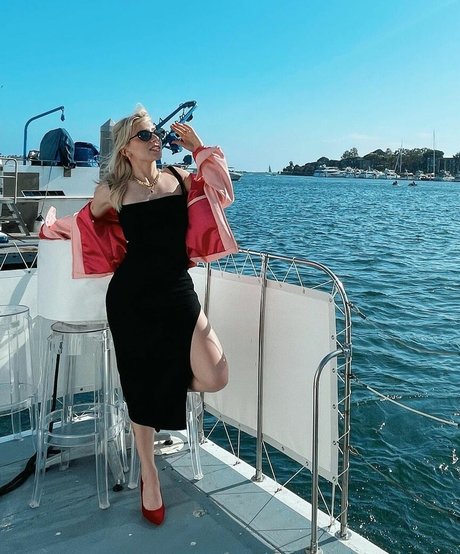 Courtney Miller star exclusive img