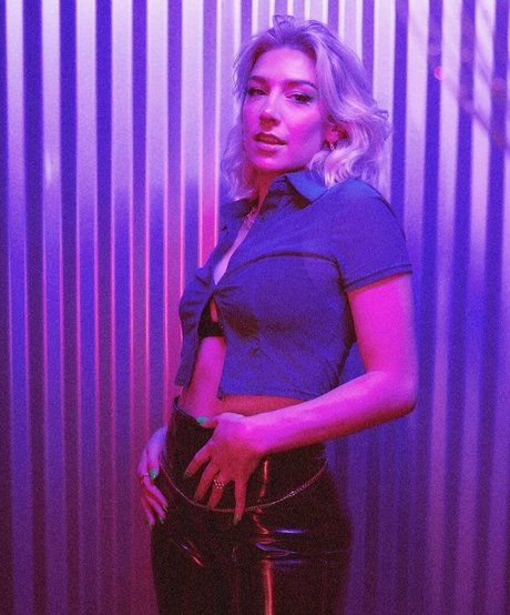 Courtney Miller best model pictures