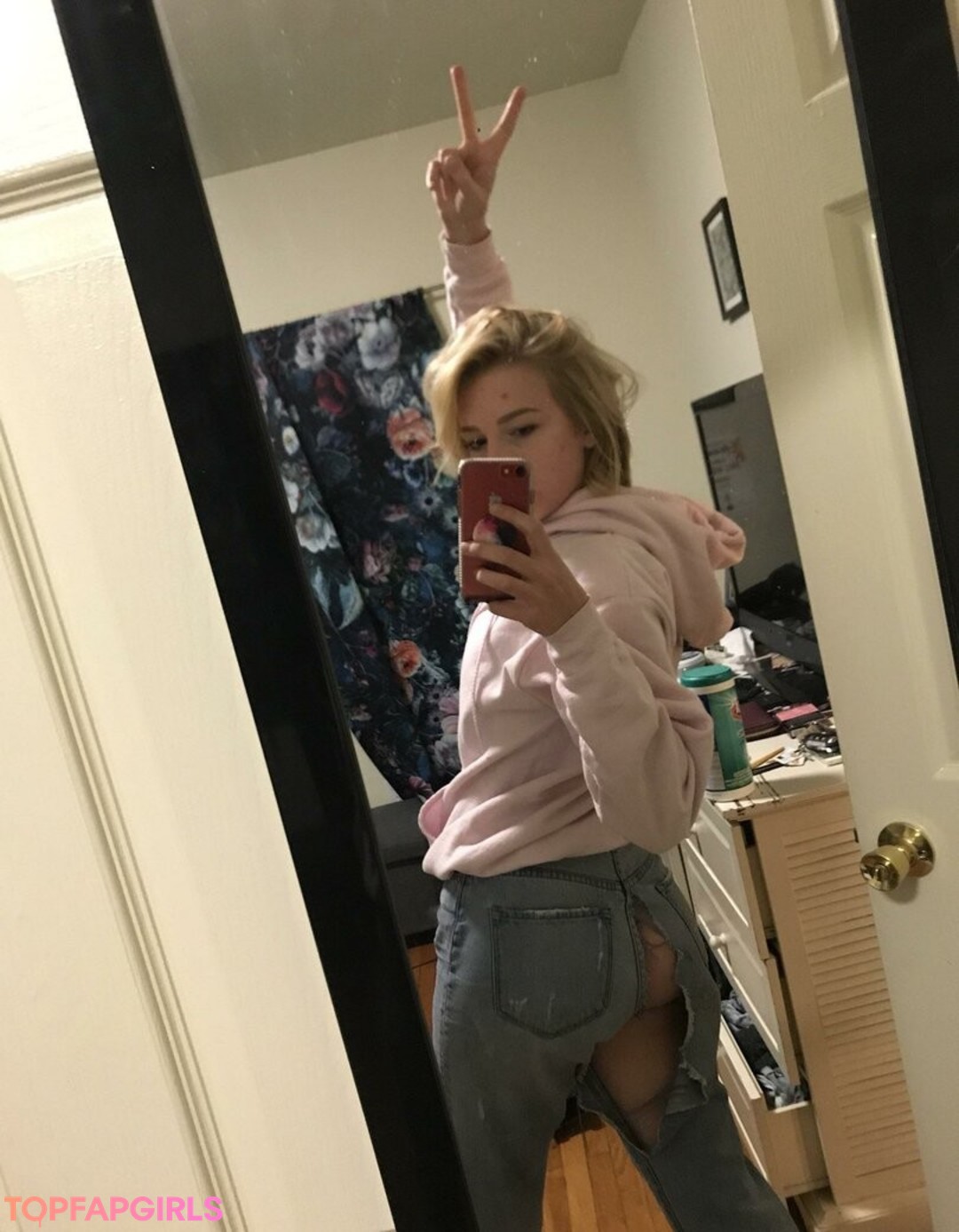 pale teen onlyfans nudes archive