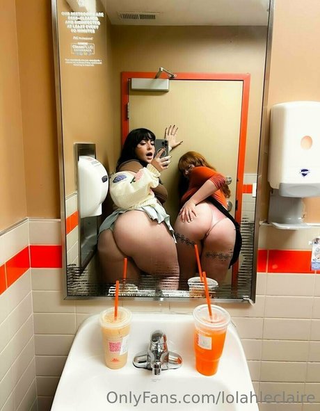 lolahleclaire erotic actress galleries