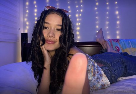 Sia ASMR hd pornstar image