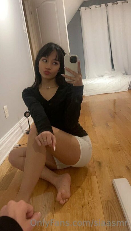 Sia ASMR erotic pornstar image