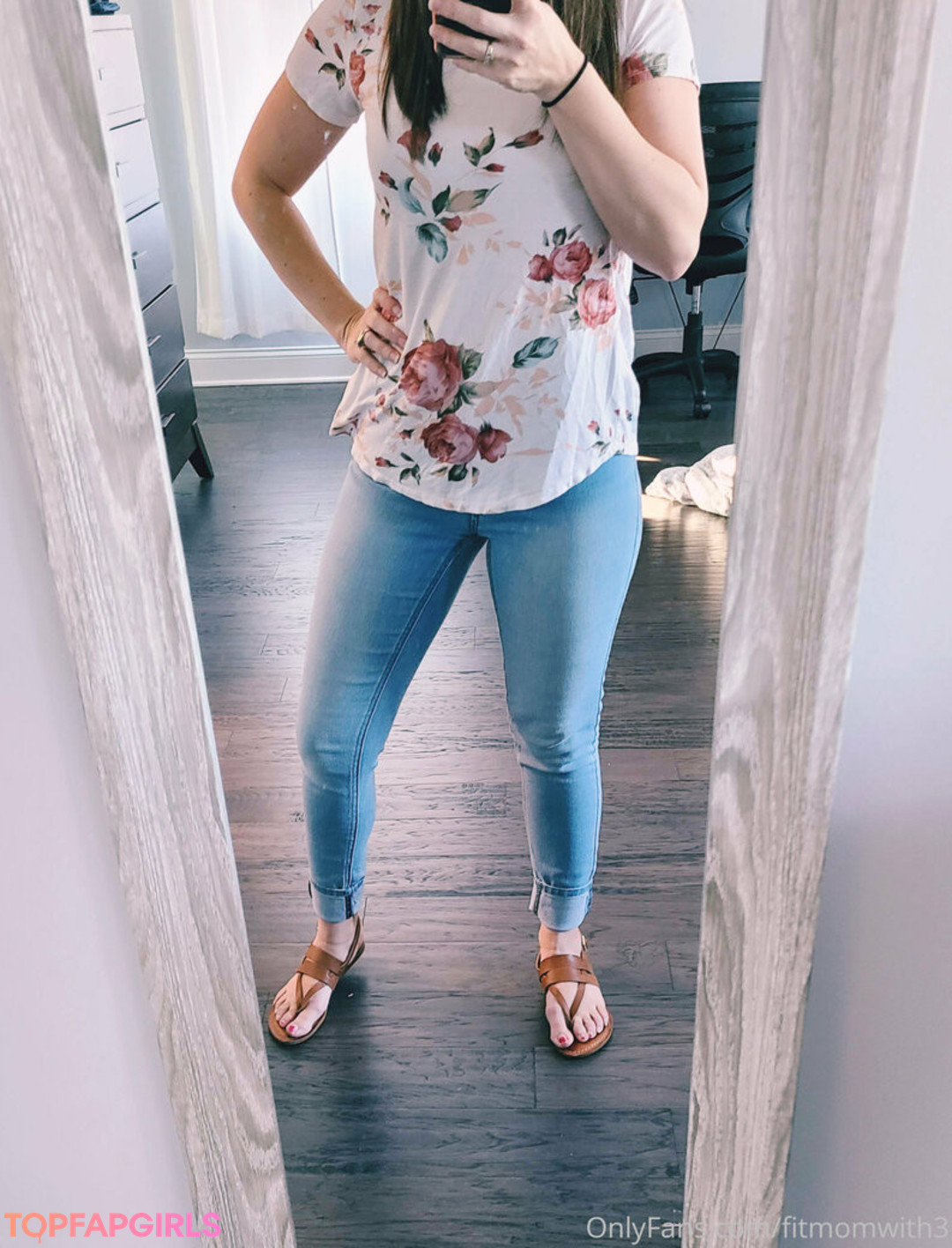 fitmomwith3 model sex image