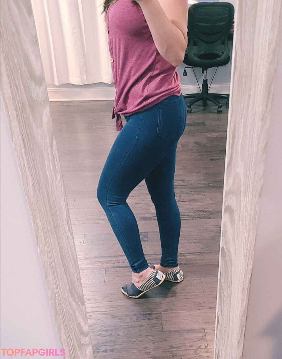 fitmomwith3 art star pic
