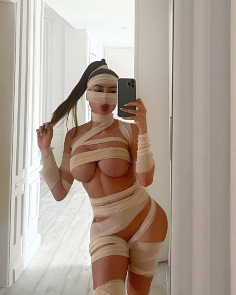 Leticia Reed model adult pics