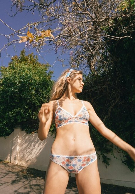 Andrea Wittenberg sexy actress pics