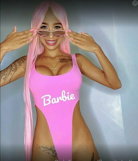 bodybuilder girls onlyfans naked picture