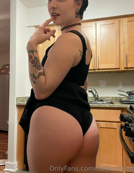 hadesmuse model sexy pictures