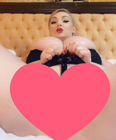 milf strip onlyfans sexy images