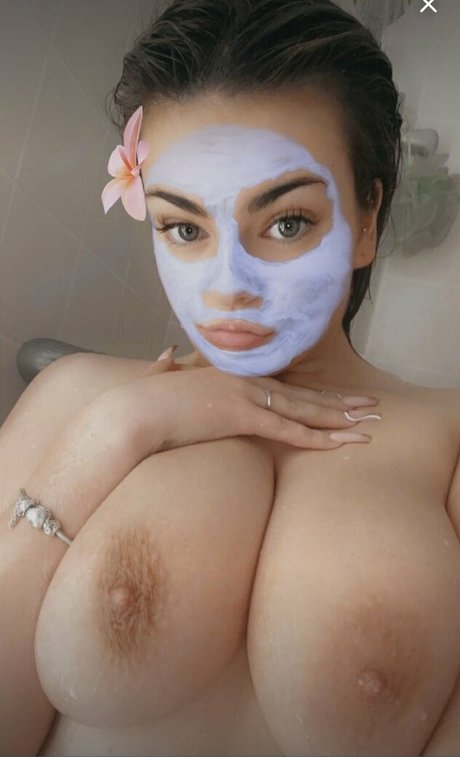 Ells ann star naked pic