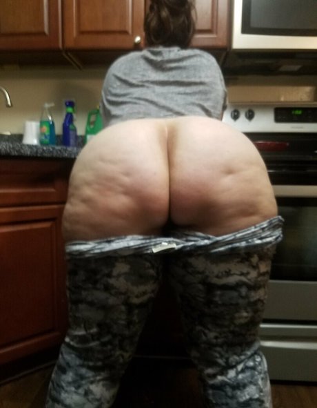 busty teen onlyfans xxx galleries