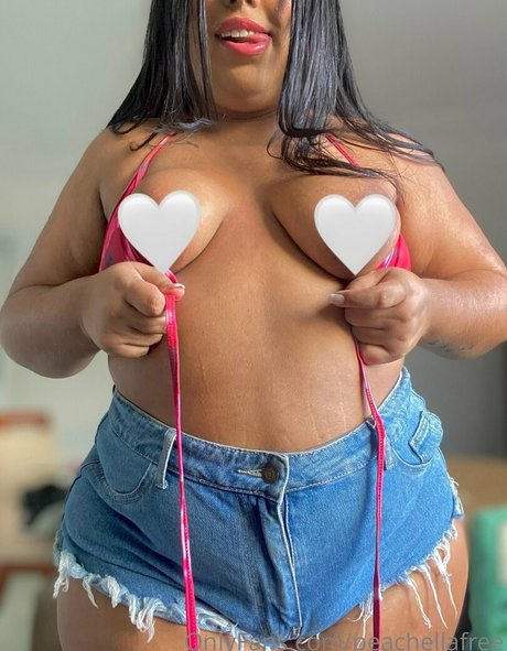 peachellafree sex model photos