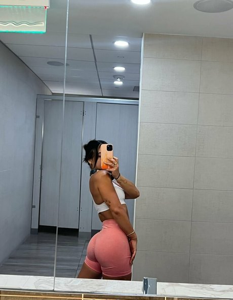 nikkidoyon star nudes pics