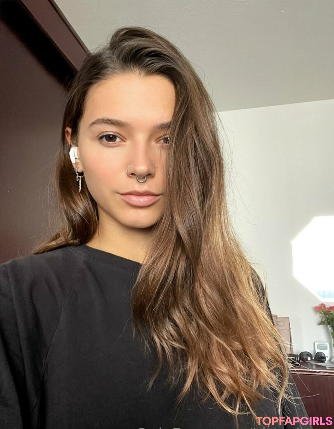sister nude onlyfans hot nude pic