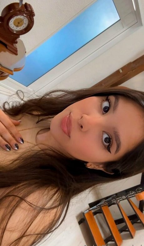 ariristorm best actress photo