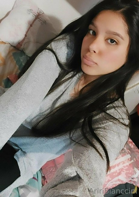 ariristorm high quality actress picture