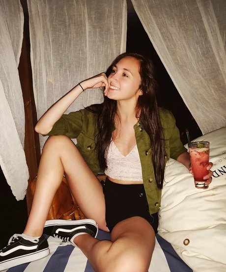 Ashton Matthews model hd photos