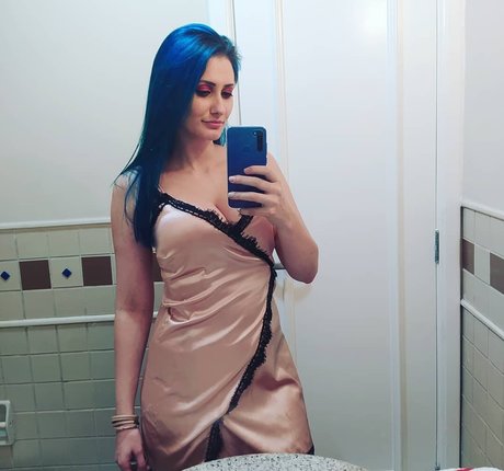 Jess Pegoraro Frozi model erotic pics