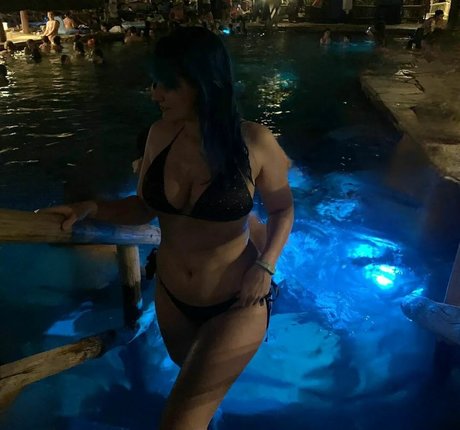 Jess Pegoraro Frozi model hd pic