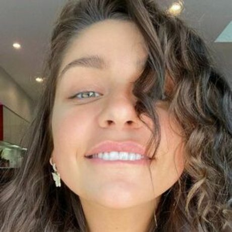 Andrea Russett model erotic galleries